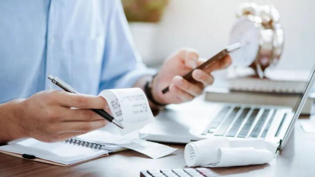 Arizona Family Tax Rebate 1 Arizona Family Tax Rebate Requirements