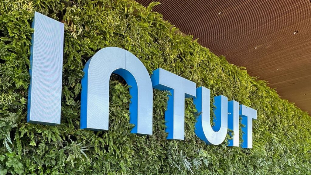 Intuit's Rotational Product Manager (RPM) Program: An Overview 1 Intuit RPM Program Eligibility
