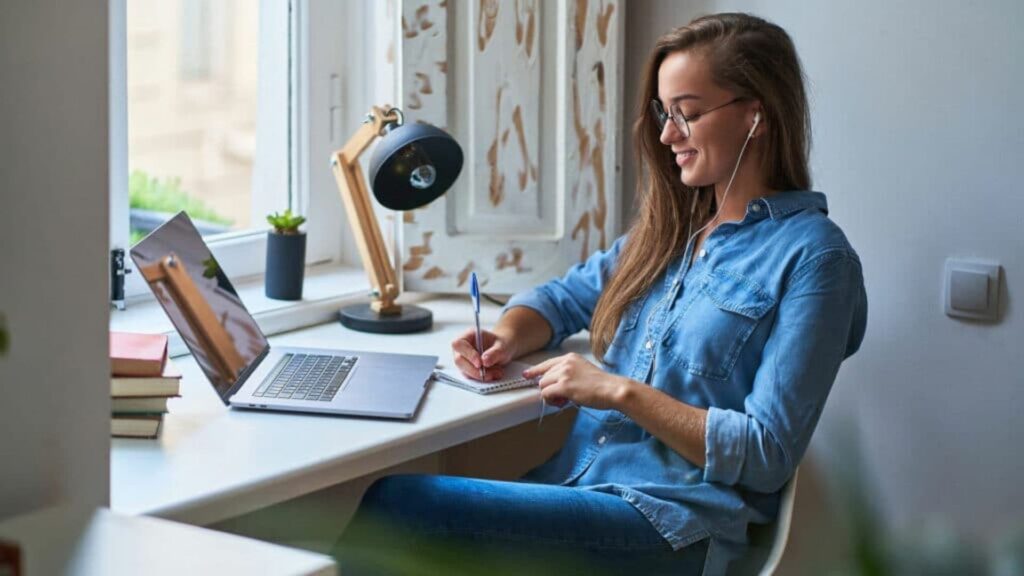 Best Ways for Uni Students to Earn Money Without Sacrificing Studies 1 2. Online Tutoring Get Paid for Your Knowledge